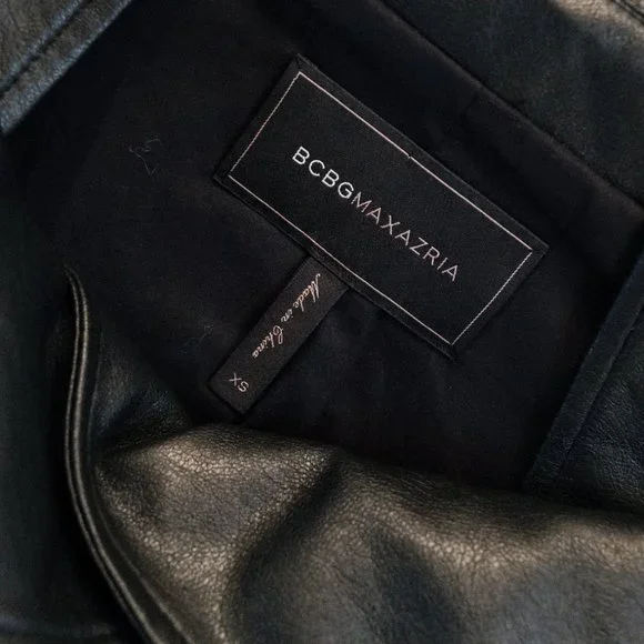 BCBGMAXAZRIA Clyde Cold-Shoulder Faux-Leather Moto Jacket in black size - Picture 4 of 7